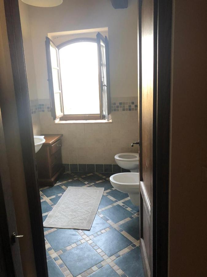 Apartamento La Casina Di Helen Montalcino Exterior foto